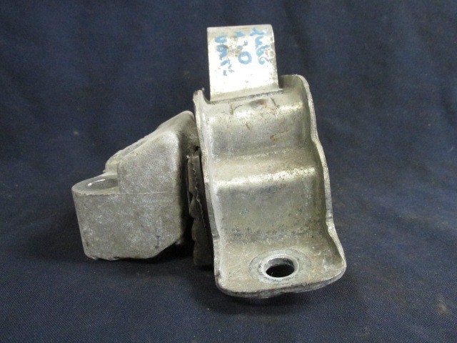 Fiat Linea 51761609 számú váltótartó gumibak 