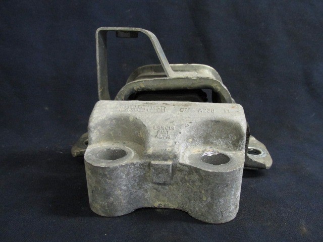 Fiat Linea 51761609 számú váltótartó gumibak 