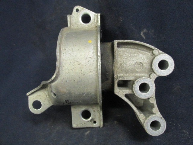 Fiat 500 51814272  számú motortartó gumibak