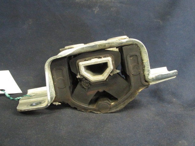 Alfa Romeo MiTo motortartó gumibak 51816525