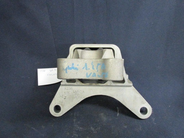 Alfa Romeo Giulietta, Lancia Delta 1,4 16v Tb váltótartó gumibak 51838159