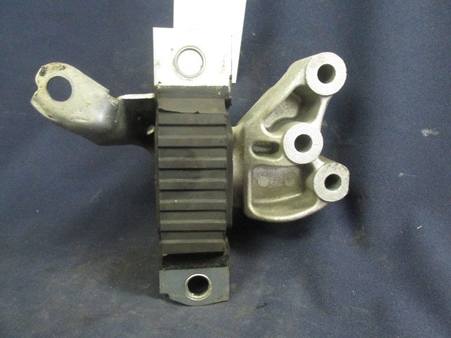 Fiat Panda II.  51867664 számú motortartó gumibak 