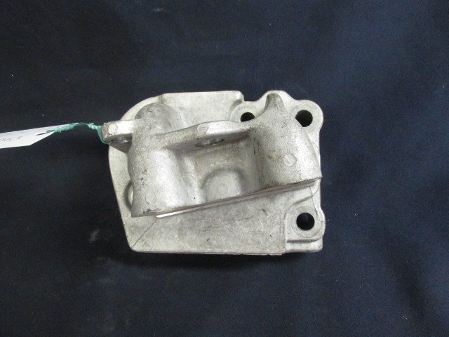 Fiat Grande Punto 55195032 számú motortartó alubak 