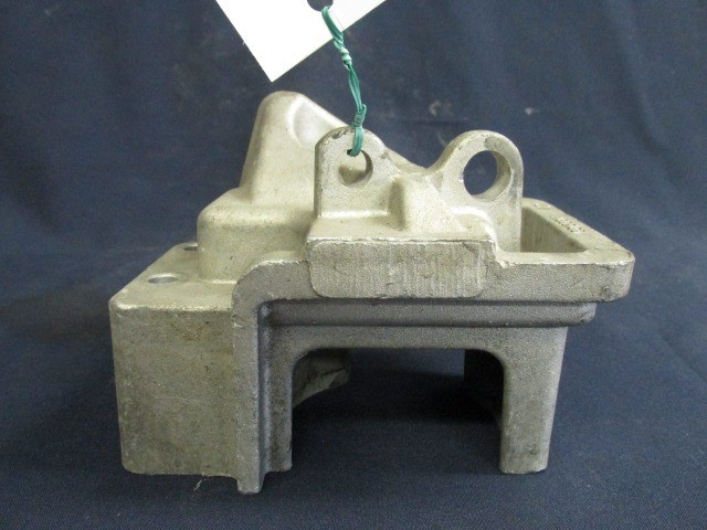 Fiat Punto III. 1,2 Benzin motortartó alubak 55195617