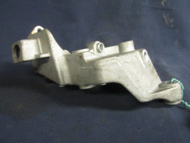 Fiat Linea/ Doblo 55211134 számú szervószivattyú tartó alubak 