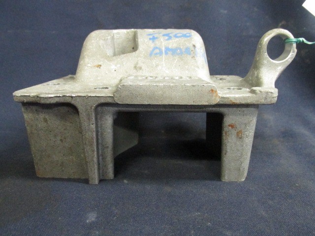 Abarth 500 motortartó alubak 55215042