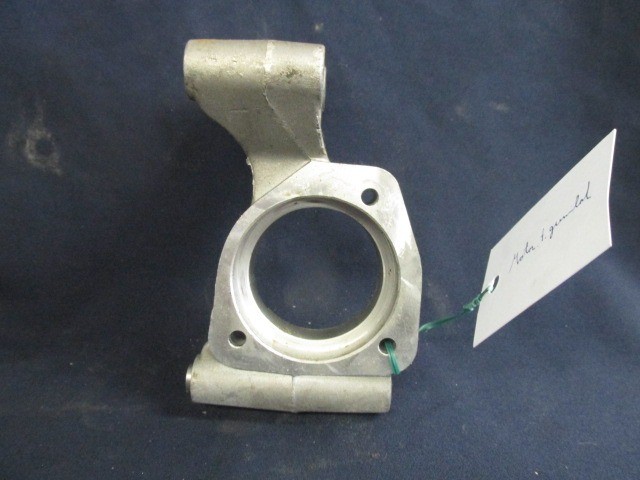 Fiat Bravo és Alfa Romeo Giulietta 55222927 számú féltengely tartó alubak