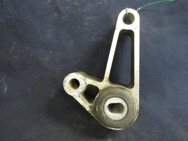 Fiat Grande Punto, Alfa Romeo MiTo benzines alsó kitámasztó gumibak 55700439