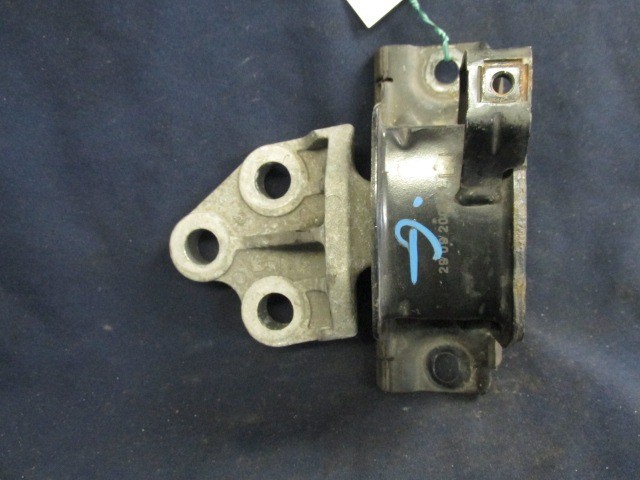 Fiat Grande Punto 55700675 számú váltó tartó gumibak 