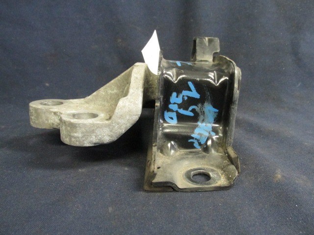 Fiat Grande Punto 55700675 számú váltó tartó gumibak 