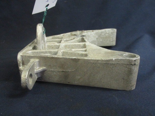 Alfa Romeo, Fiat 1,3 16v Mjet váltótartó alubak  55702834