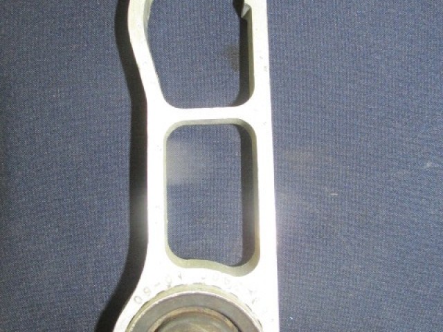 Alfa Romeo 145, 146, 156, Gt  Ts benzin felső kitámasztó gumibak 60627691