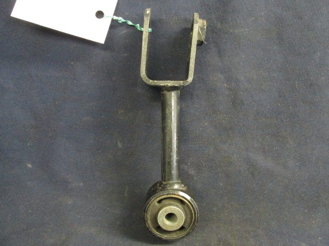 Alfa Romeo 145/146  82448242 számú felső kitámasztó gumibak