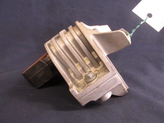 Fiat Freemont K05147131AD  számú motortartó gumibak 