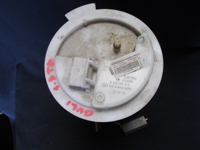 Alfa Romeo Giulietta 1750 16v Tbi üzemanyagszivattyú 51807866 , 0580200010