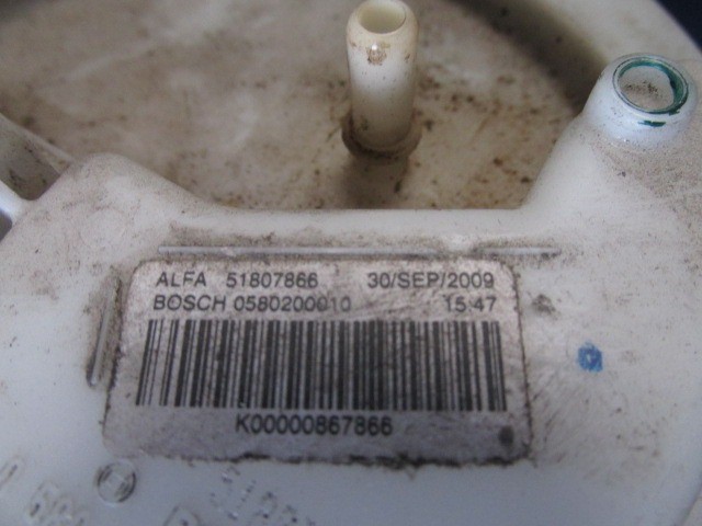 Alfa Romeo Giulietta 1750 16v Tbi üzemanyagszivattyú 51807866 , 0580200010