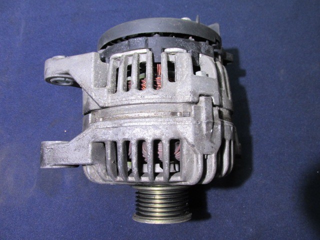 Alfa Romeo 147, 156, Gt benzines generátor 90A 51742335