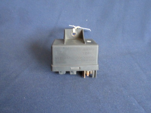 Alfa Romeo , Fiat , Lancia  izzító relé 55193073