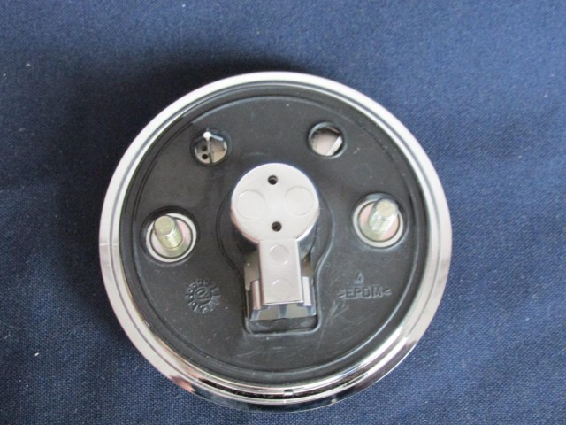 Alfa Romeo 159  gyári új, hátsó embléma, nem nyomógombos!!!!