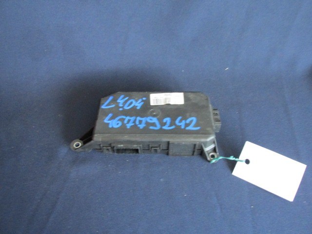 Lancia Ypsilon 2003-2011 bal oldali ablakemelő vezérlő 46779242