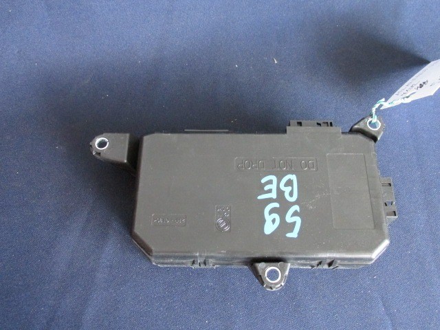 Alfa Romeo 159 bal oldali ablakemelő vezérlő 50504213