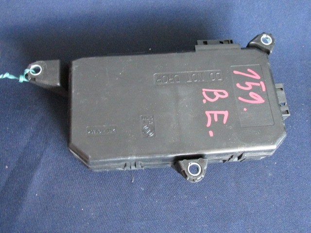 Alfa Romeo 159 bal oldali ablakemelő vezérlő 50504215