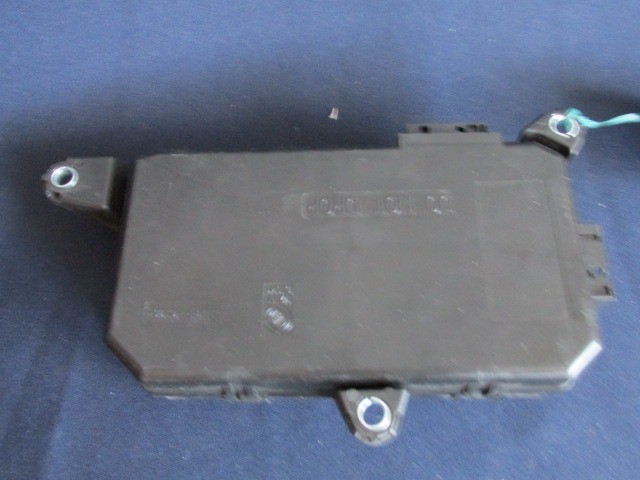 Alfa Romeo 159 bal oldali ablakemelő vezérlő 50506208