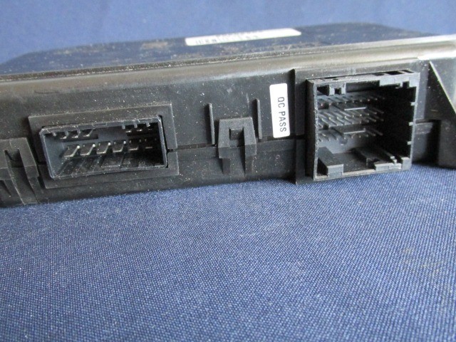 Alfa Romeo 159 bal oldali ablakemelő vezérlő 50506208