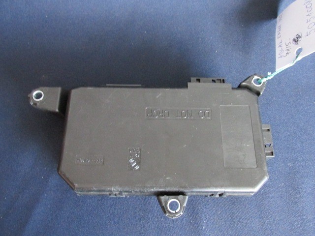 Alfa Romeo 159 bal oldali ablakemelő vezérlő 50510084