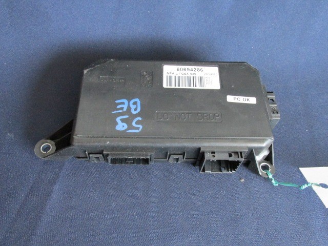 Alfa Romeo 159 bal oldali ablakemelő vezérlő 60694286