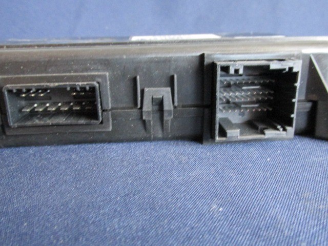 Alfa Romeo 159 bal oldali ablakemelő vezérlő 60694286