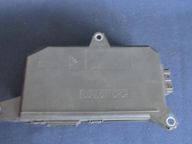 Alfa Romeo 159 bal oldali ablakemelő vezérlő 60694289