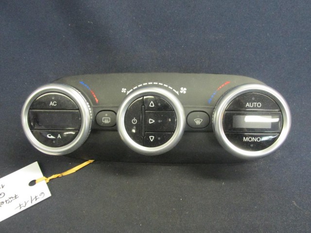 Alfa Romeo Giulietta digit fűtéskapcsoló 156099234