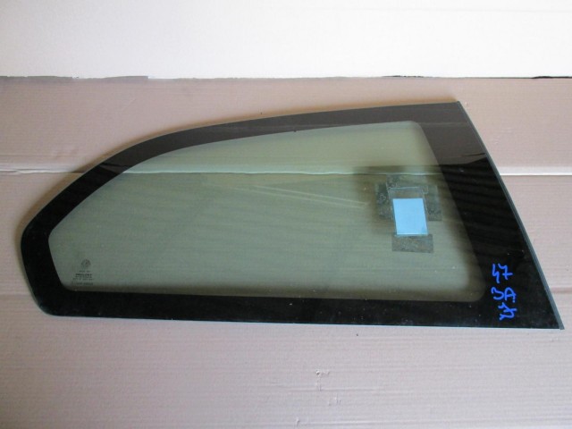 Alfa Romeo 147 3 ajtós jobb hátsó karosszéria, fix, zöld színű üveg 46847659