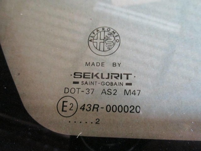 Alfa Romeo 147 3 ajtós jobb hátsó karosszéria, fix, zöld színű üveg 46847659
