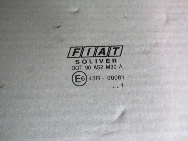 Fiat Punto II. III. 5 ajtós bal első,lejáró ,zöld színű üveg, 188 alváz kód