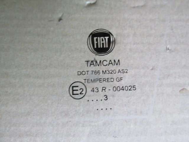 Fiat Linea bal első, lejáró, zöld színű üveg