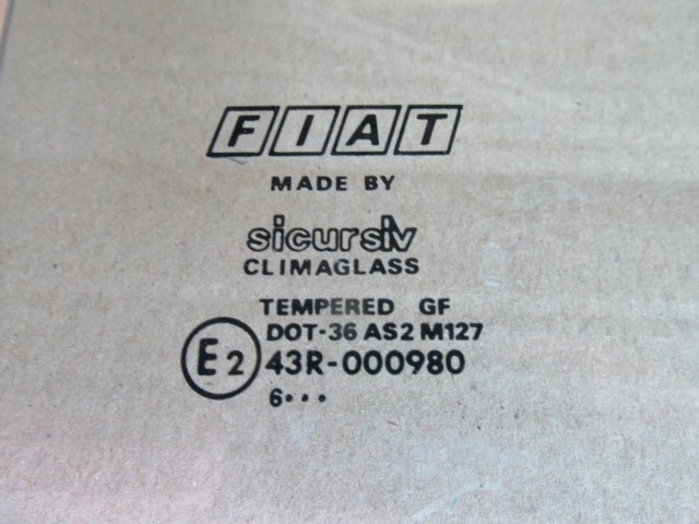 Fiat Marea jobb hátsó,lejáró, zöld színű üveg