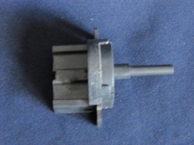 Fiat Doblo, Stilo, Punto II-III. , Seicento, Brava, Bravo gyári új,  nem klímás fűtés kapcsoló 82486392