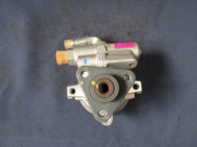 Alfa Romeo 147, 156, Gt, Gtv, Spider benzines, kormányszervó szivattyú 46737907