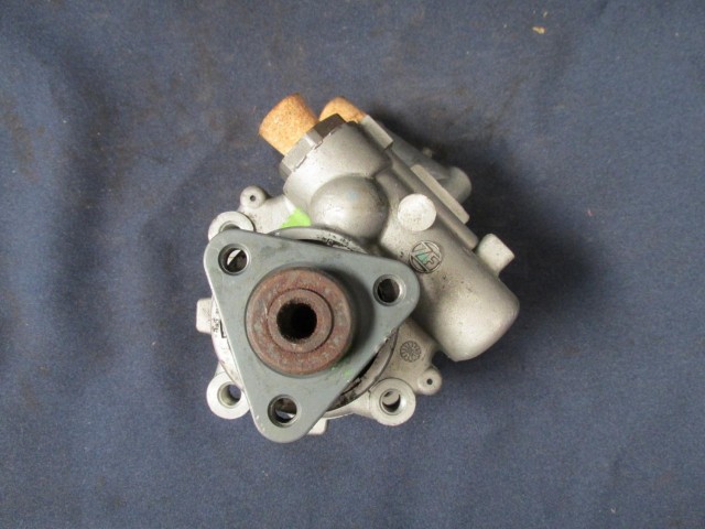Alfa Romeo 145, 146, 155, 166, Gtv, Spider kormányszervó szivattyú 60618477