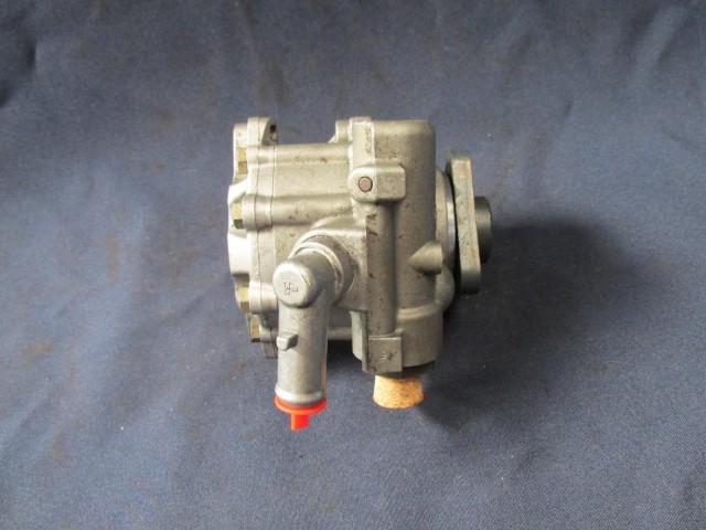 Alfa Romeo 145, 146, 156, 166. Gtv, Spider  benzines, kormányszervó szivattyú 60665522