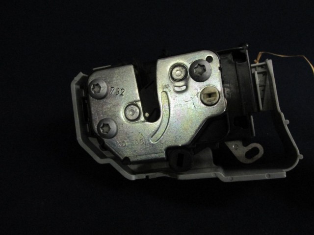 Fiat Bravo 2007-2014 bal hátsó ajtó zár 51827960
