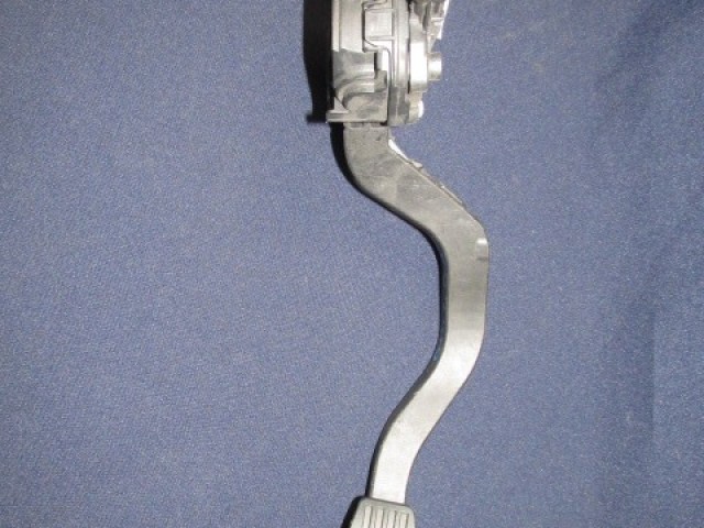 Alfa Romeo Giulietta gázpedál 51806966