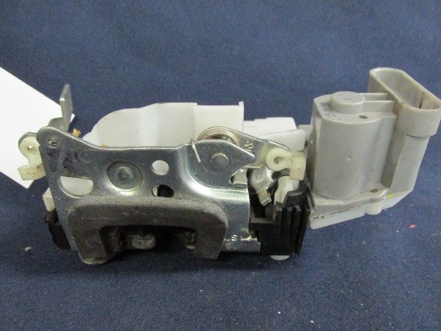 Fiat Punto II. III. 5 ajtós bal hátsó ajtó zár 46536068