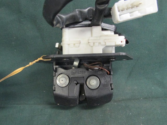 Alfa Romeo 159 sedan csomagtér ajtó zár 60689811