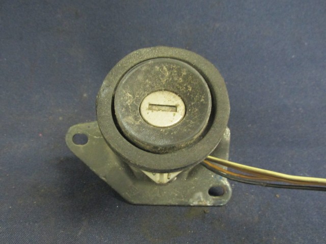 Fiat Punto II. csomagtér ajtó zár