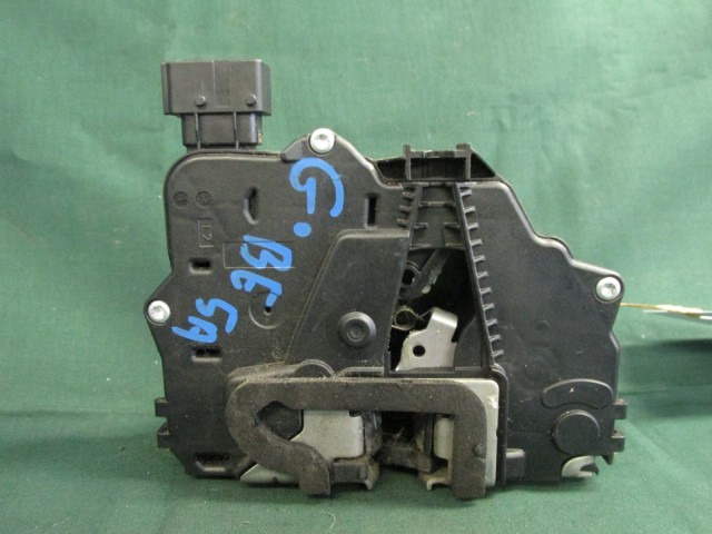 Fiat Grande Punto bal első ajtó zár 55701963