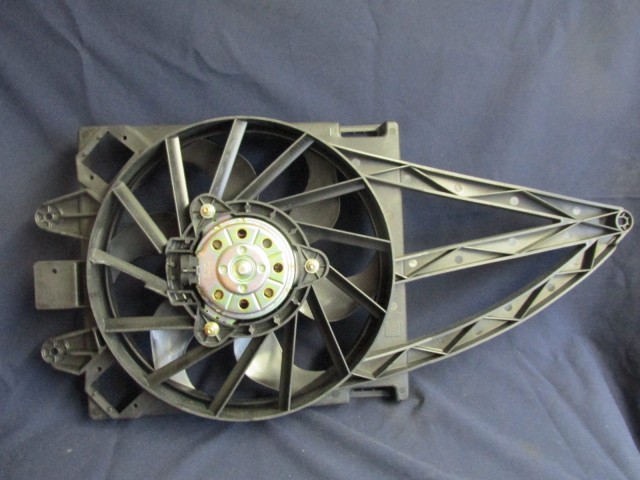 Fiat Panda II. 2003-2012  Diesel utángyártott új, hűtőventilátor kerettel