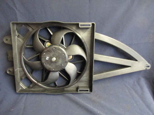 Fiat Panda II. 2003-2012  Diesel utángyártott új, hűtőventilátor kerettel